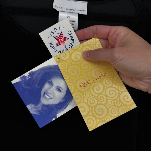 Susan Graver Womens Relaxed Fit Velvet Short Sleeve Top Size 2X Black Casual NEW - Picture 6 of 11